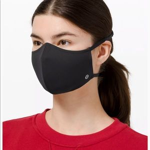New Lululemon Double Strap Face Mask